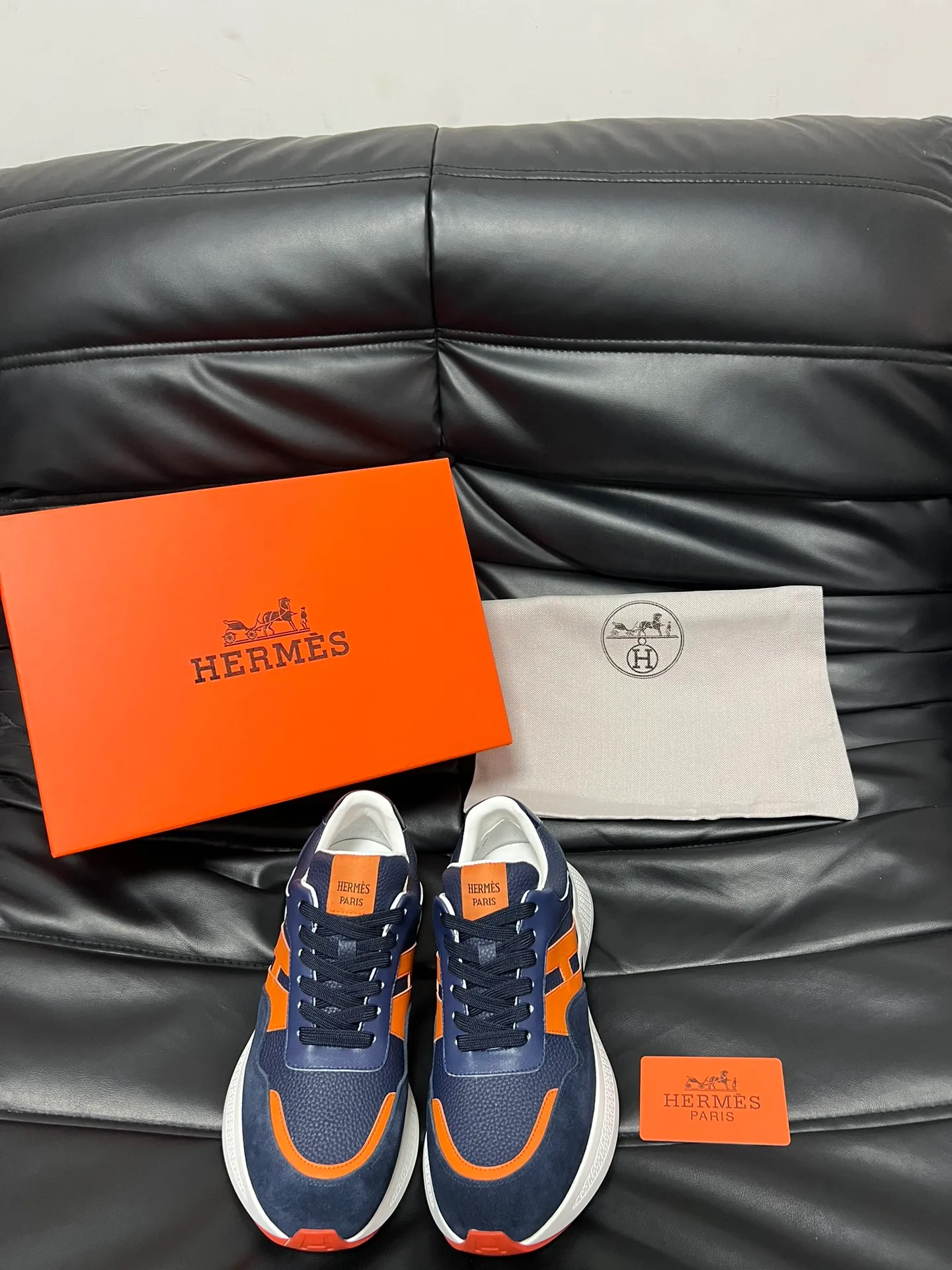[HERMES] Hermès men's shoes 💰520💰 - High-end quality original order - Upper: 🔝 tumbled calfskin, suede calfskin, shoe body sewn with H pattern - Lining: water-dyed cowhide - Outsole: ultra-light T men's shoes 💰U foam rubber; two-color molded outsole - Super high quality control, fine workmanship: highlighted (high-end, luxury, grade) -Size : 39-44 (38, 45 can be customized)